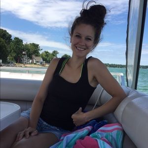 Meet your Posher, Anna